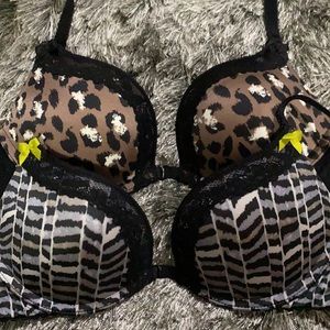 NWOT AERIE 32A Pushup Bra Set (2)